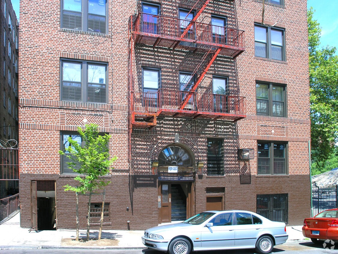 Building Photo - 315 Echo Pl