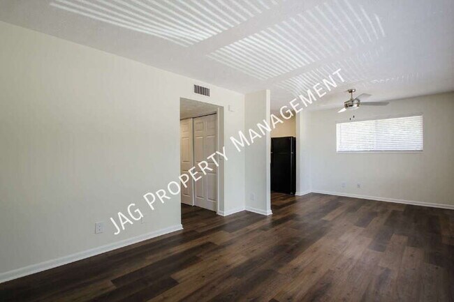 Foto del edificio - 1436 Berrier St