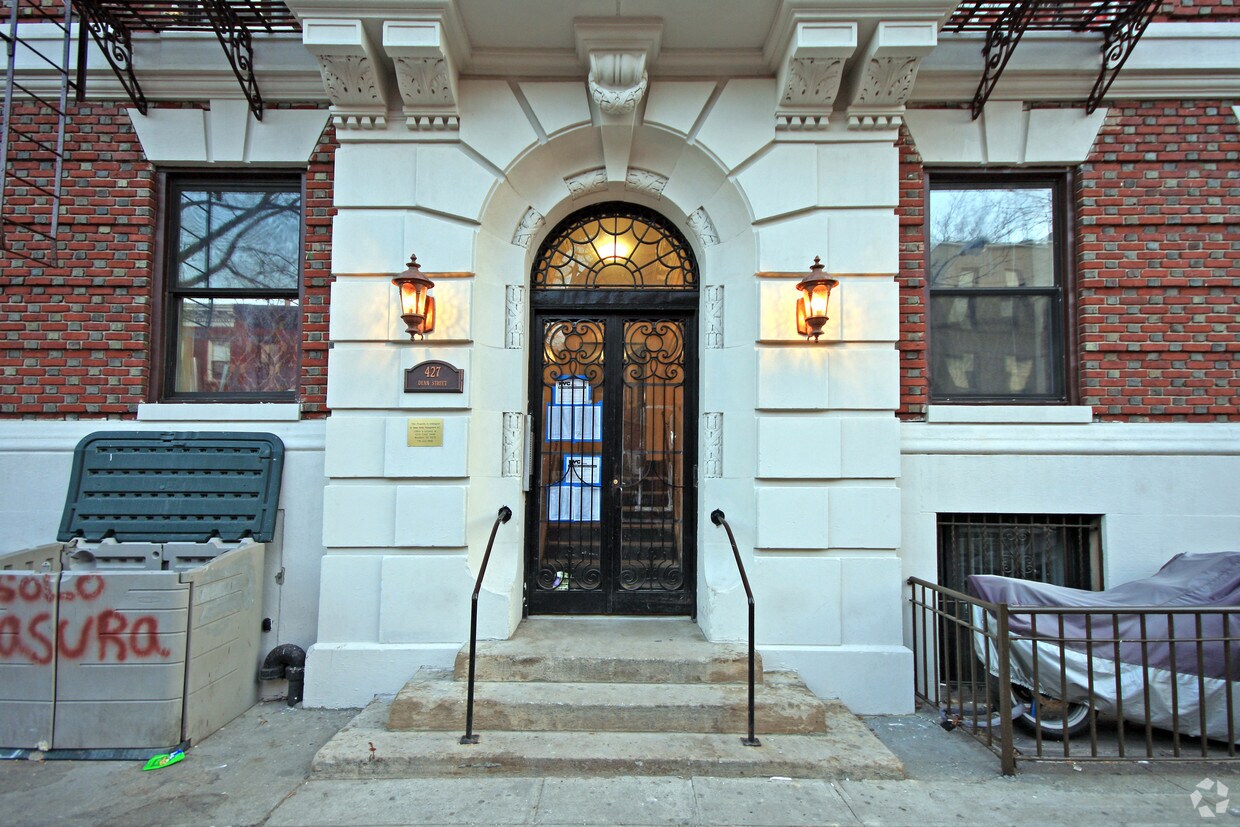 Foto del edificio - 427 Dean St