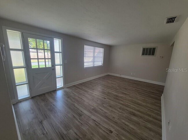 Building Photo - 4827 Aegean Ave