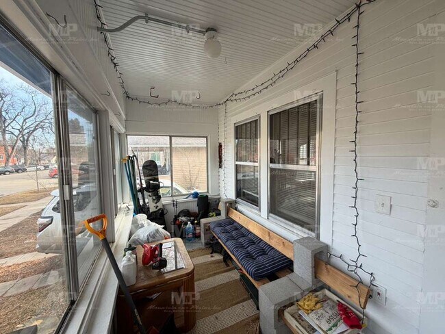 Foto del edificio - 521 W Myrtle St