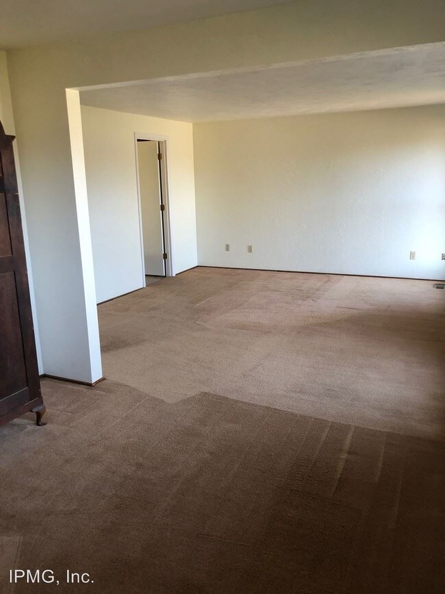 Foto del edificio - 4 br, 2 bath House - 562 Aspen Street