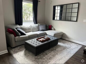Building Photo - 39 Houmas Pl