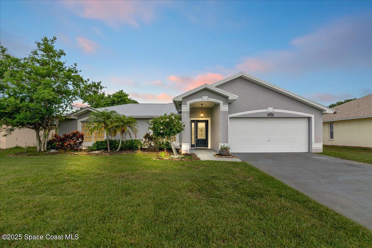 Primary Photo - 897 Hunters Creek Dr