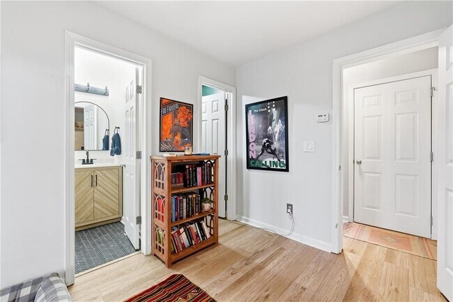 Foto del edificio - 1149 Liberty Pkwy NW