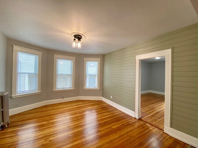 Foto del edificio - 56 Mansfield St