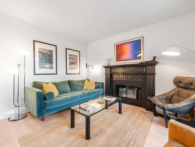 Photo du bâtiment - 2133 Dundas St