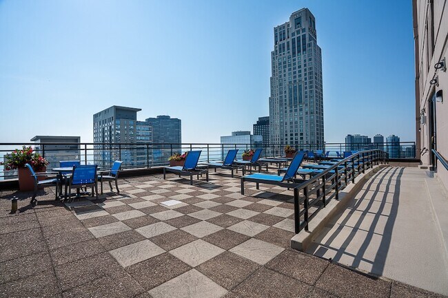 Foto del edificio - 401 E Ontario St