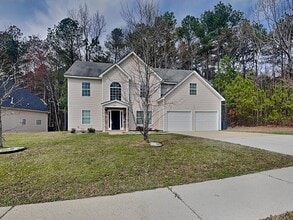 Building Photo - 3547 Oakshire Way SE