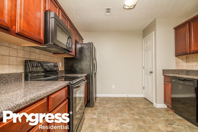 Building Photo - 3003 Deer Trail Dr