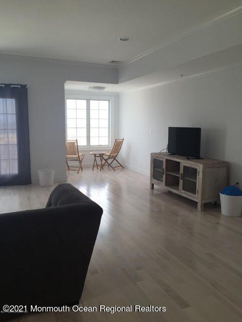 Foto del edificio - 1066 Ocean Ave