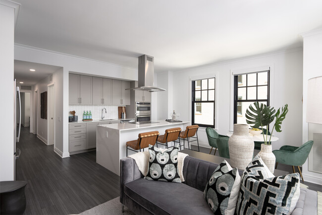 Foto del edificio - 2347 N Lincoln Park W