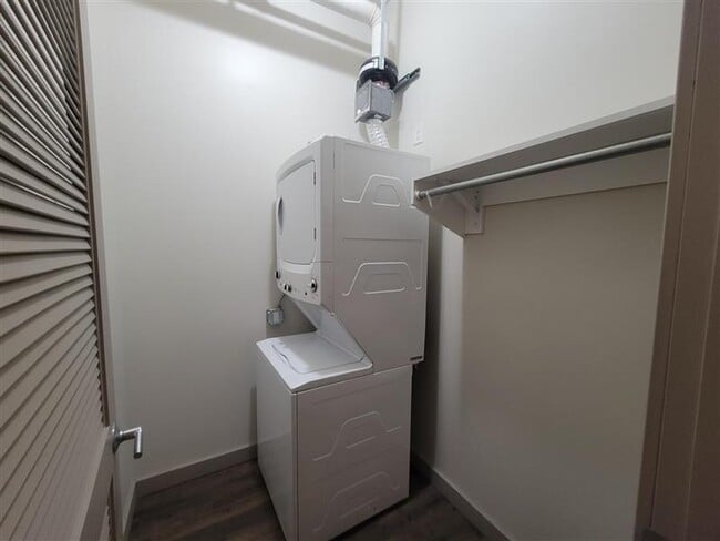 In Unit Washer/Dryer - ReNew Wichita