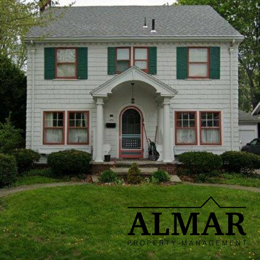 Primary Photo - Four Bedroom One and a Half Bath House