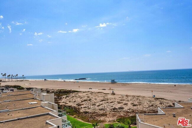 Foto del edificio - 7301 Vista Del Mar
