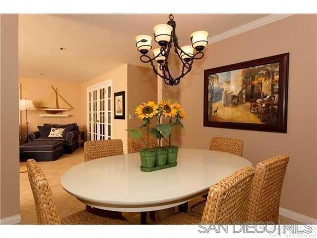 Foto del edificio - FULLY FURNISHED 2 BED/2 BATH CONDO IN LA JOLLA