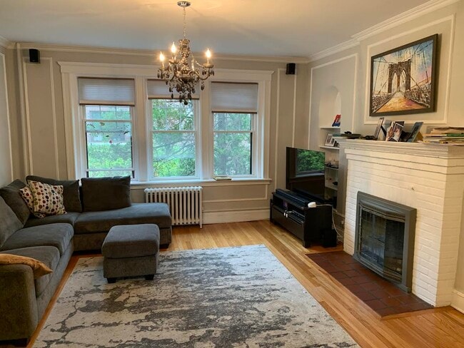 Building Photo - 399 Washington St