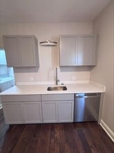 Building Photo - 106 E College Ave