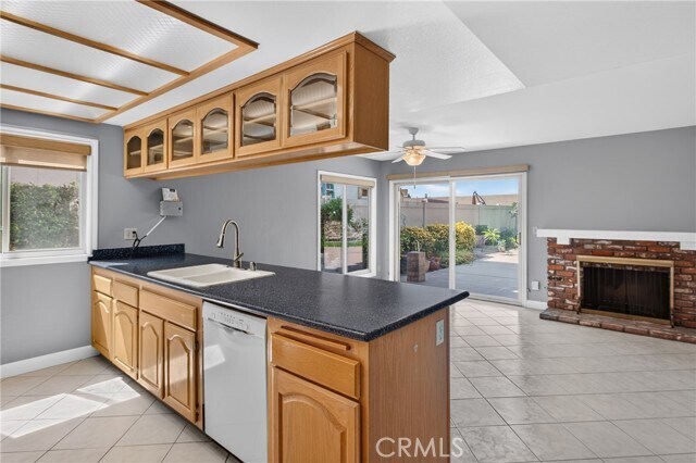 Building Photo - 2372 Apple Tree Dr