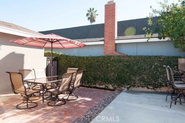 Foto del edificio - 15871 Belfast Ln
