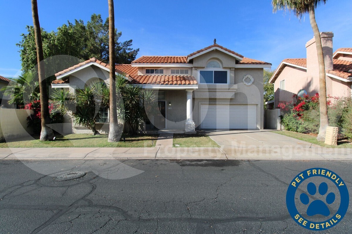 Primary Photo - 850 N Valencia Dr