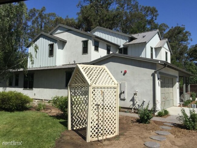 Building Photo - 4 br, 4.5 bath House - 591 Christmas Tree Ln