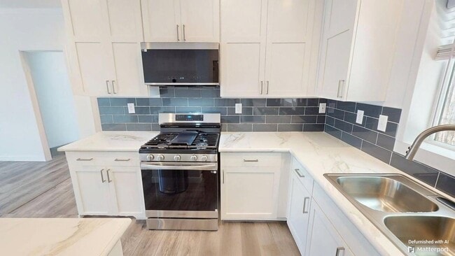 Building Photo - Clean new home in great location. close to downtown, parks, restaurants, shopping