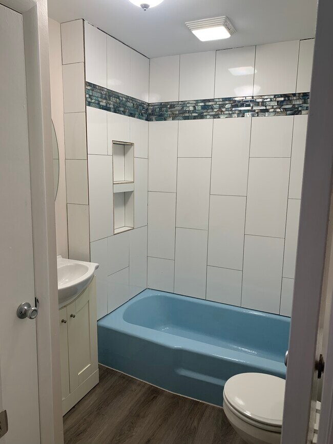 Bathroom - 160 Wyoming Ave