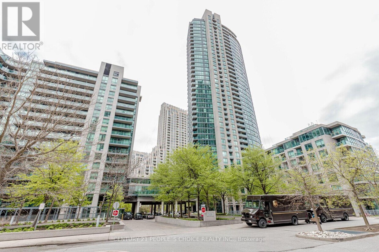 Primary Photo - 1411-215-1215 Fort York Blvd
