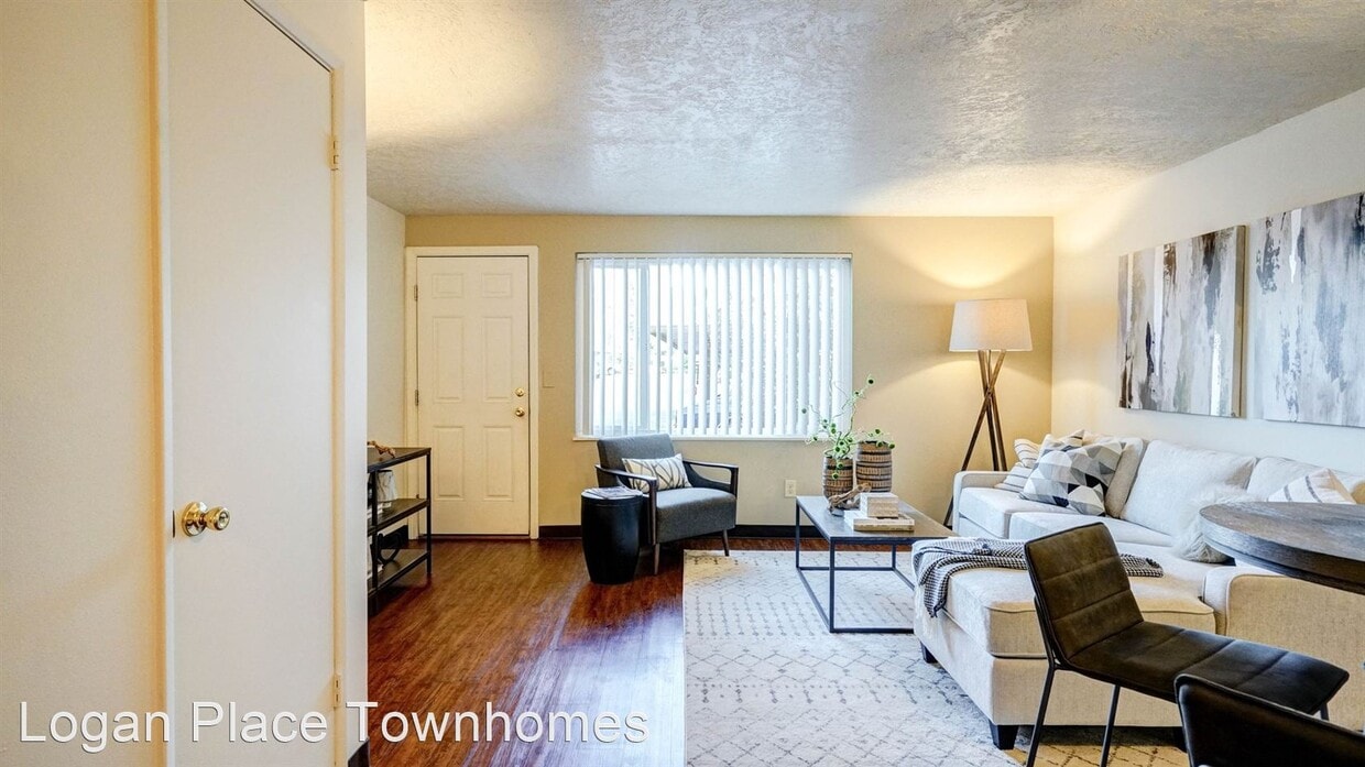 Primary Photo - 4315 25th Ave NE