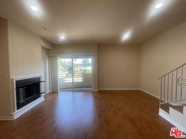 Building Photo - 4921 Kester Avenue Apt #104, Los Angeles, ...