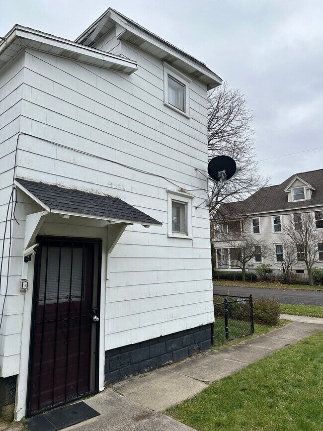 Foto del edificio - Dewitt St