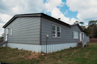 Building Photo - 2545 Lee Turner Rd