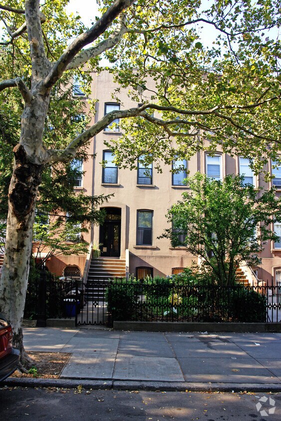 Building Photo - 60 1st Pl