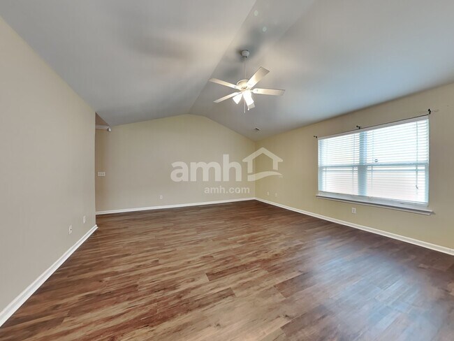 Foto del edificio - 58 Old Mill Rd