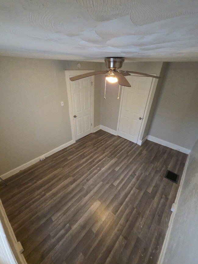 Foto del edificio - Cozy 2-Bedroom, 1-Bath Home in North St. Louis