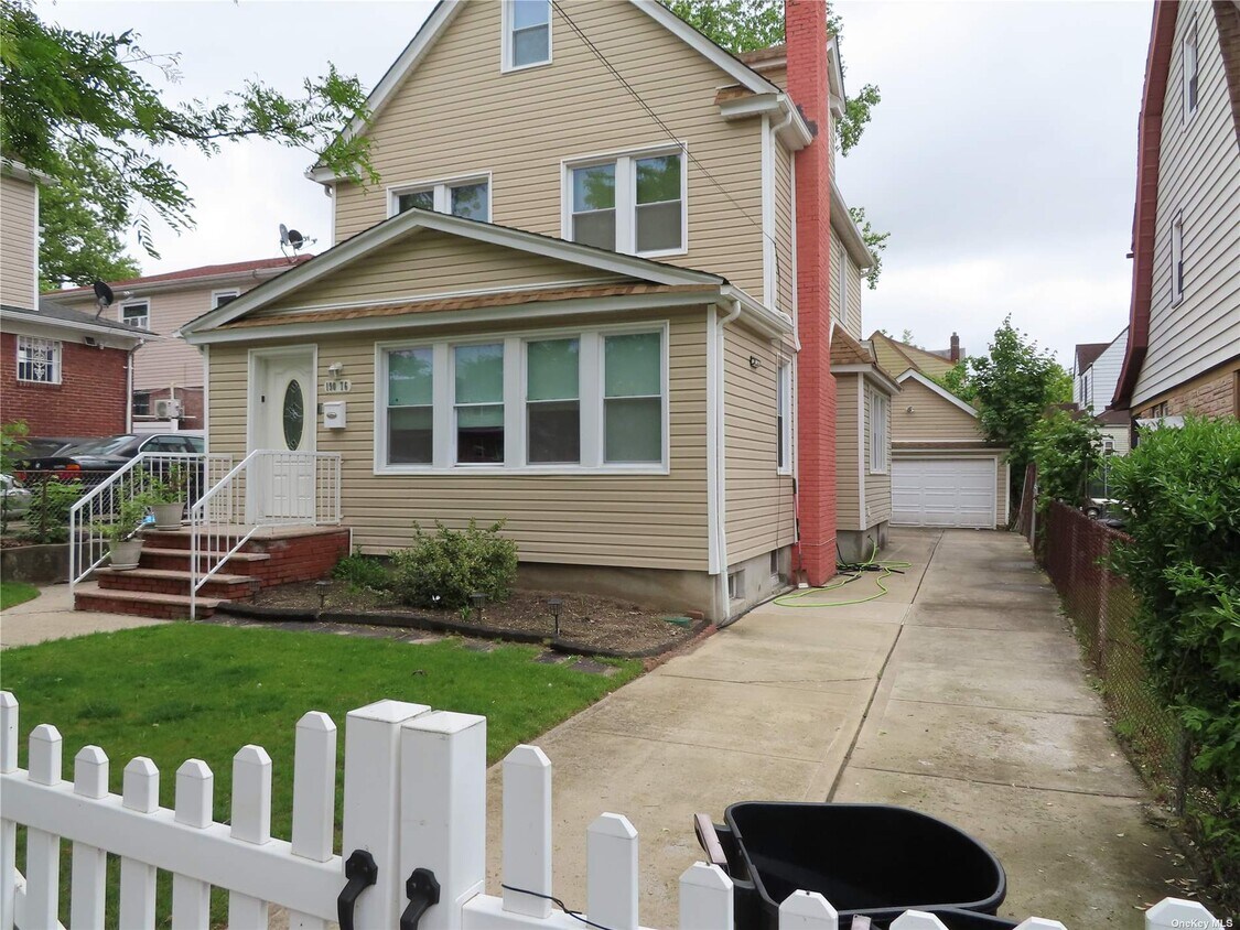 Primary Photo - 190-76 111th Ave