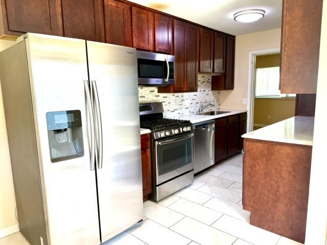 Building Photo - Completely Updated 3 Bedroom Home!
