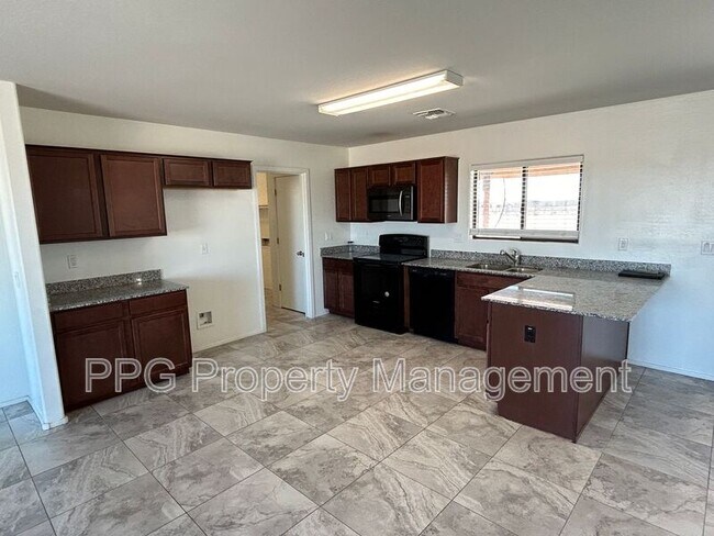 Foto del edificio - 31845 W Buchanan St