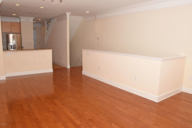 Building Photo - 9823 Tapestry Park Circle