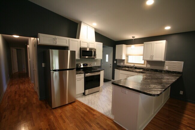 Foto del edificio - 1222 Blake Ave