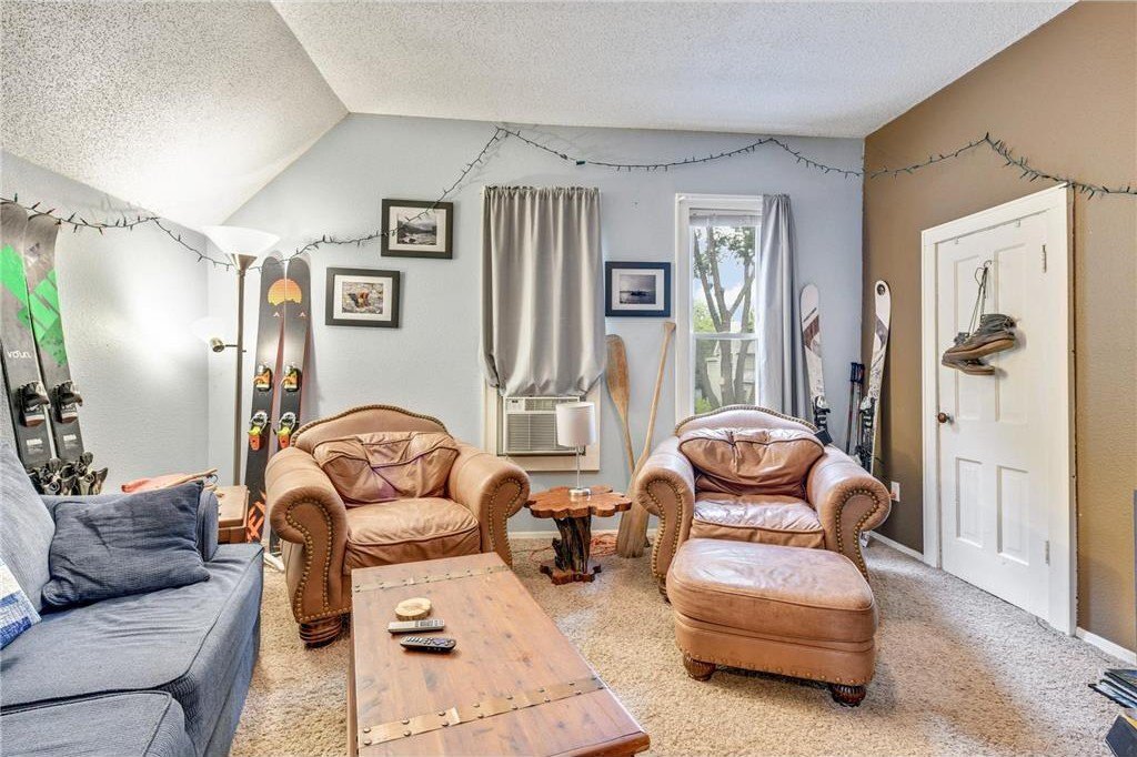 Bedroom 2/living room - 1010 22nd Ave NE