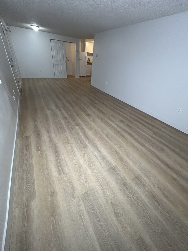 Foto del edificio - 720 N 25th Ct