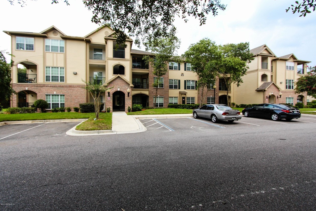 7800 Point Meadows Dr Unit 528, Jacksonville, FL 32256 - Condo for Rent ...