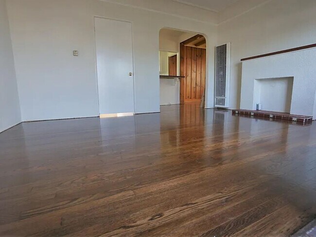 Foto del edificio - 1802 Meade Ave