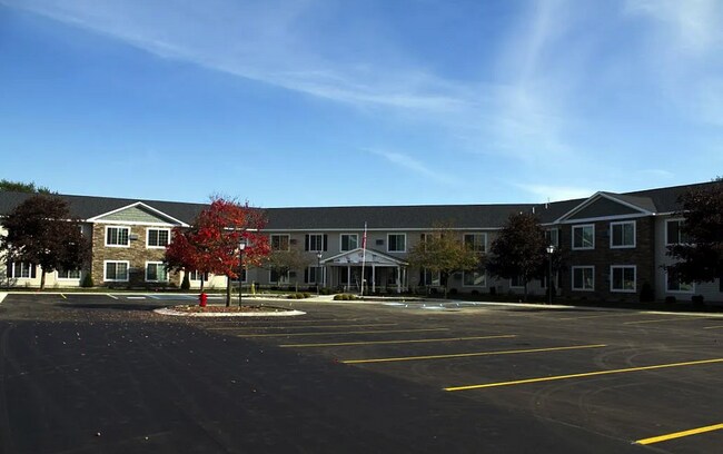 Building Photo - 451 Pinecrest St