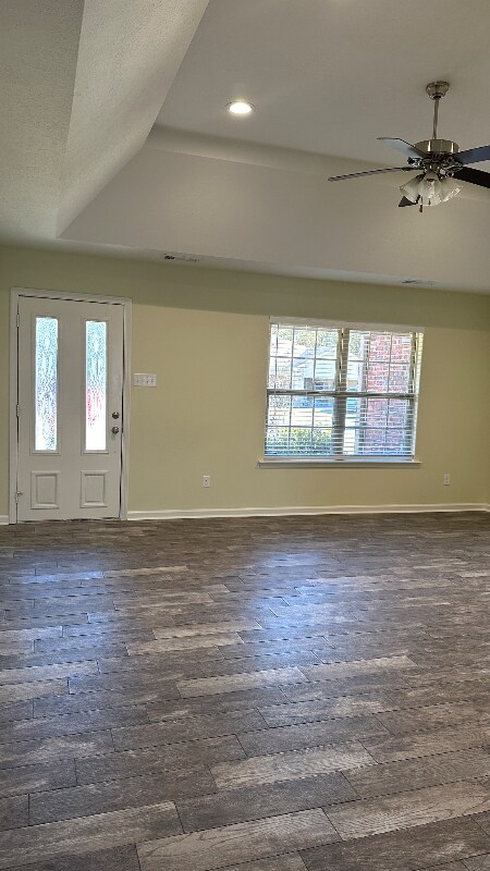 Foto del edificio - 144 Corbin Cir