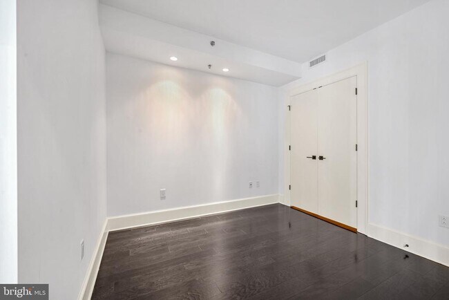 Foto del edificio - 1011 M St NW