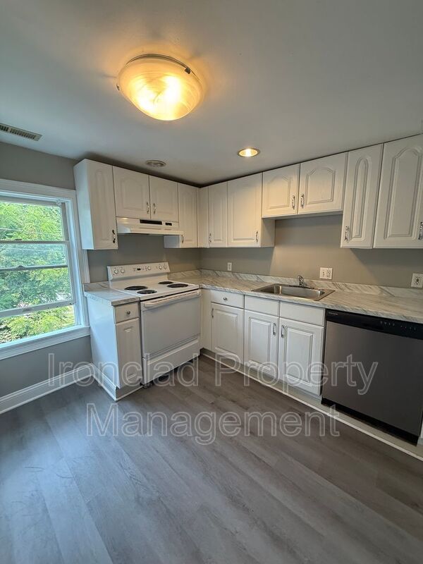 Foto principal - 625 Main St
