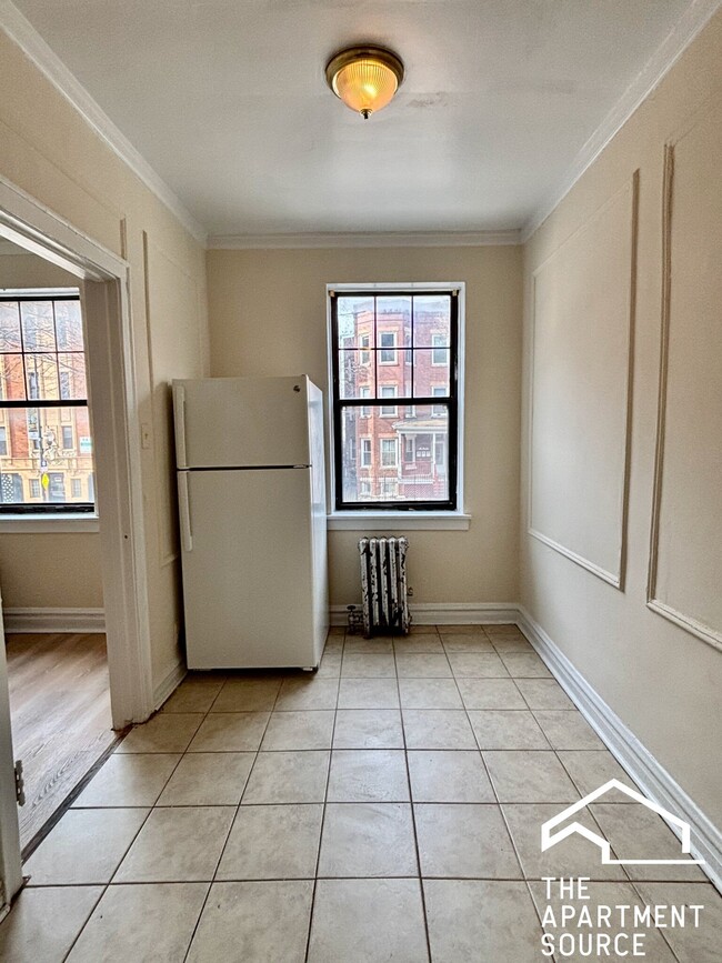 Foto del edificio - 4829 N Damen Ave